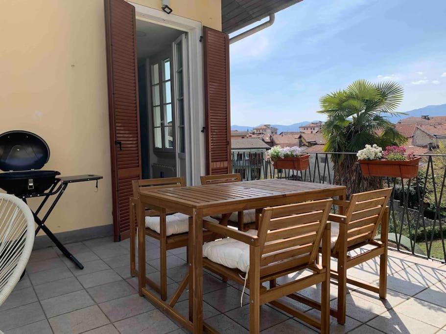 Appartement La Dolce Vita à Intra Extérieur photo