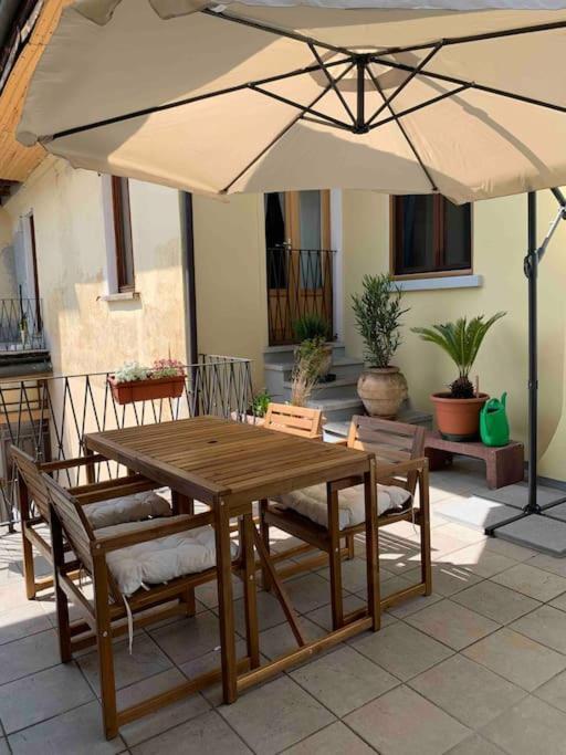 Appartement La Dolce Vita à Intra Extérieur photo