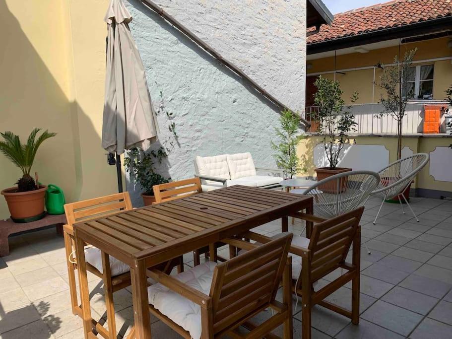 Appartement La Dolce Vita à Intra Extérieur photo